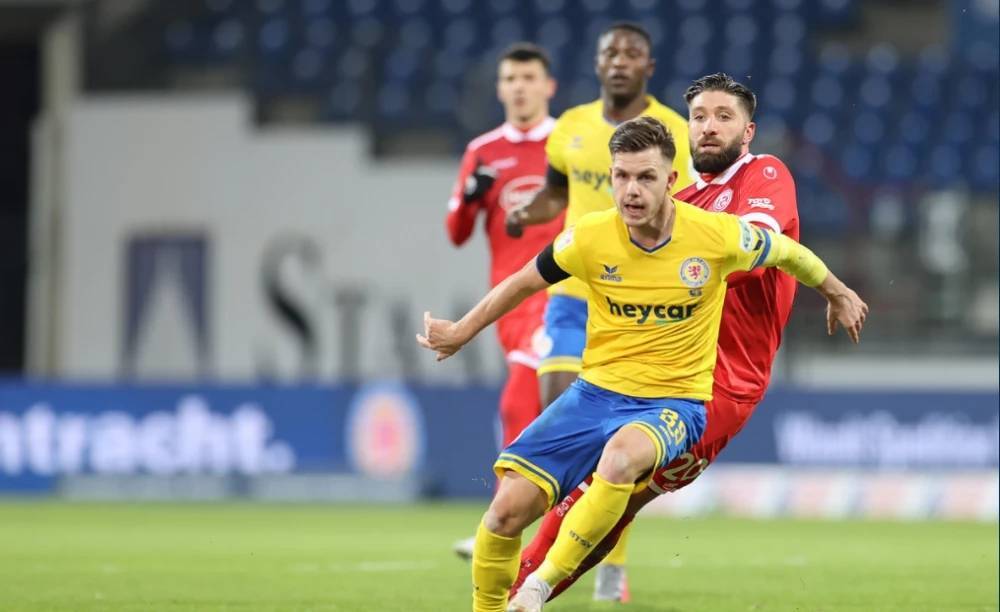 球迷们期待 球迷们期待